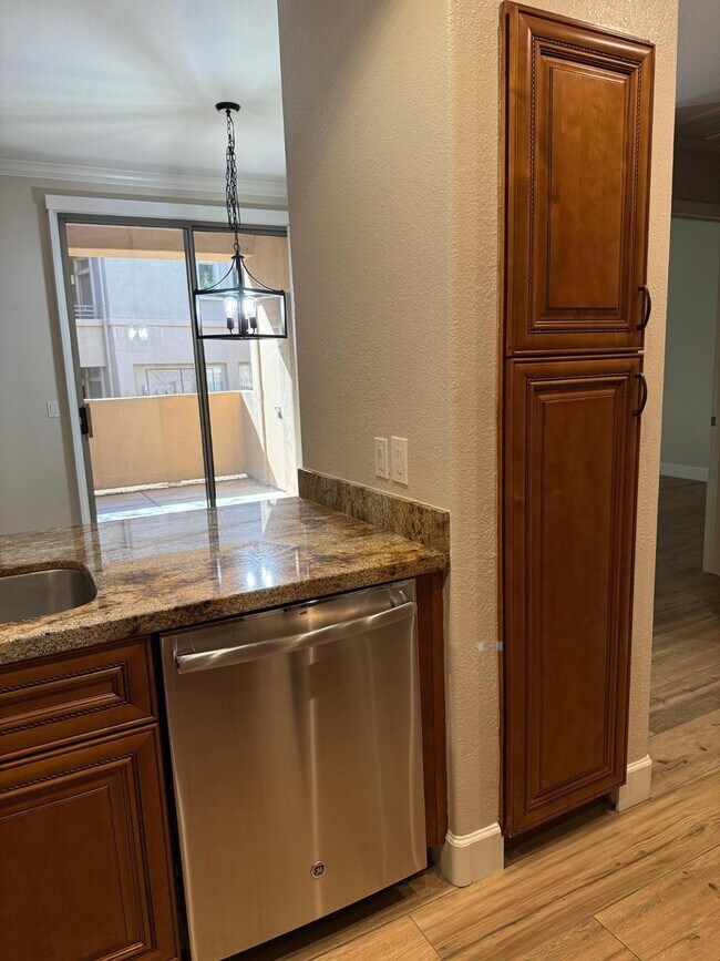 Foto del edificio - 20100 N 78th Pl