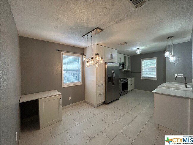 Foto del edificio - 3616 Palmtree Ln