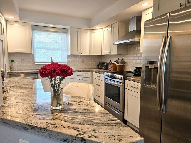 Foto del edificio - 5530 N Ocean Blvd