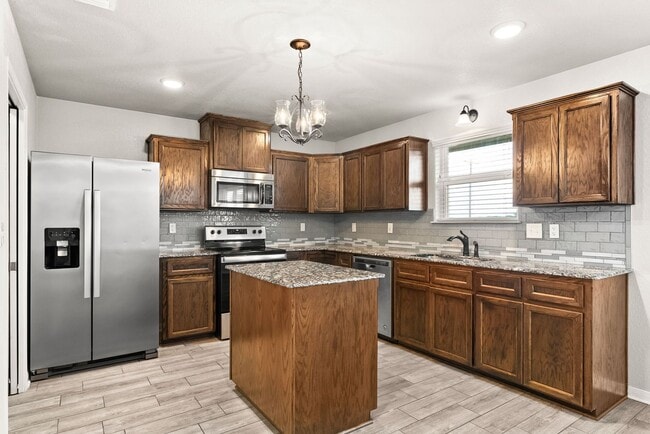 Building Photo - 6908 Catherine Dr