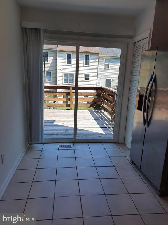 Foto del edificio - 10707 Houck Dr