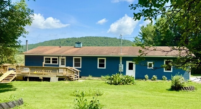 Foto del edificio - Beautiful Single-Family 3-Bedroom Home
