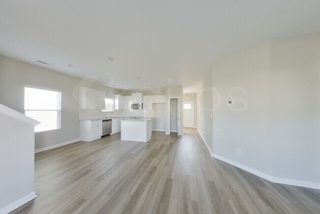 Foto del edificio - 7137 Foggy River Dr