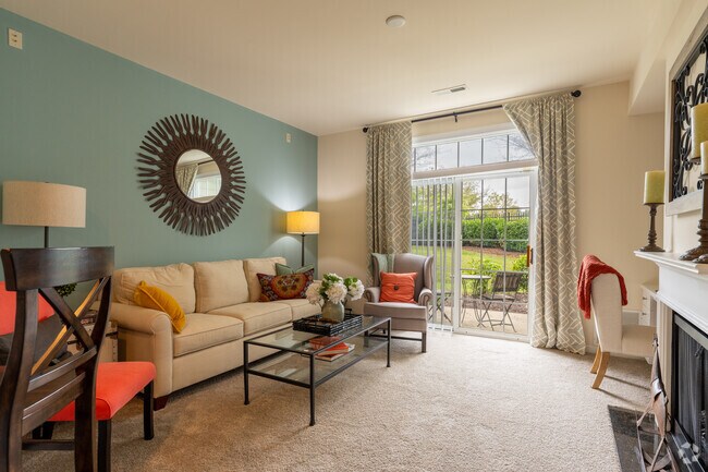 Norwood - Sala de estar - The Estates at Horsepen