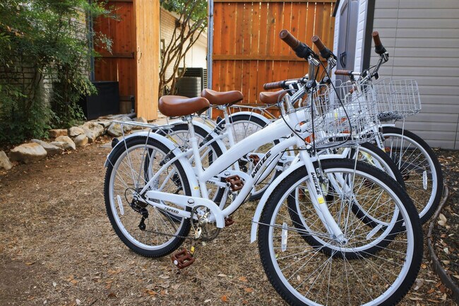 Foto del edificio - 2915 Quail Oak St