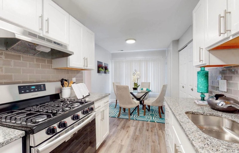 Photo - 14163 Castle Blvd (Silver Spring, MD)