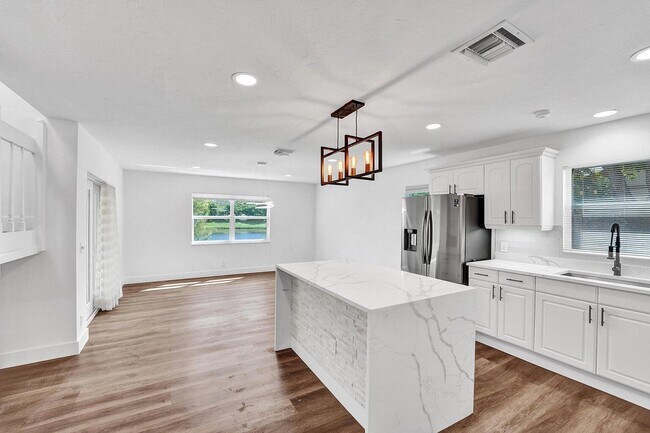 Foto del edificio - 4110 NW 10th St