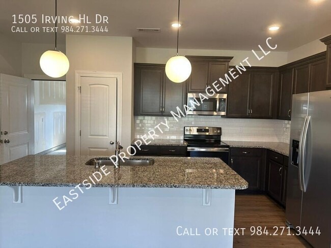 Foto del edificio - 1505 Irving Hl Dr