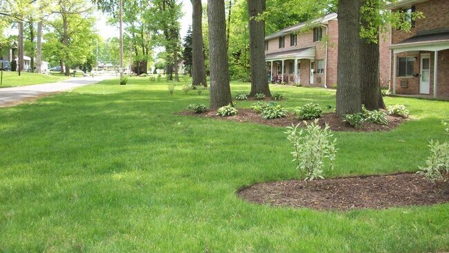 Foto del edificio - 463 Brentwood Dr