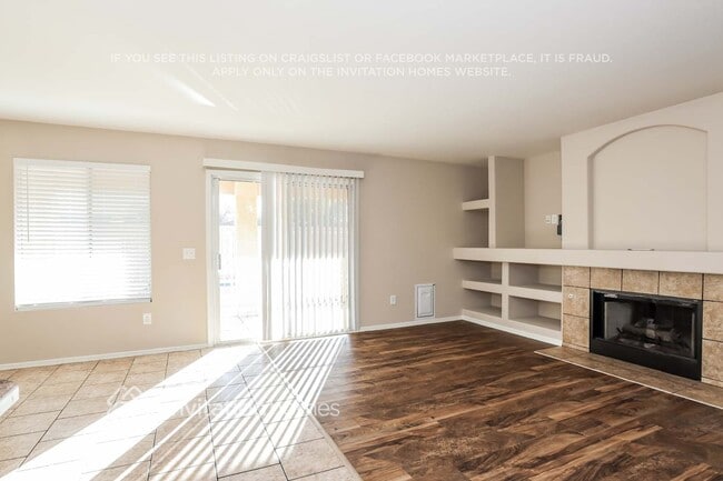 Building Photo - 7005 S 39th Dr