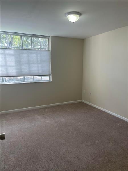 Foto del edificio - 1743 Village Blvd