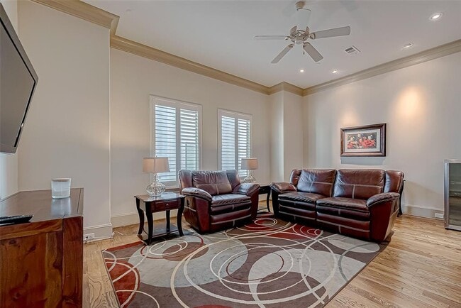 Building Photo - 311 Calle Sevilla Pl