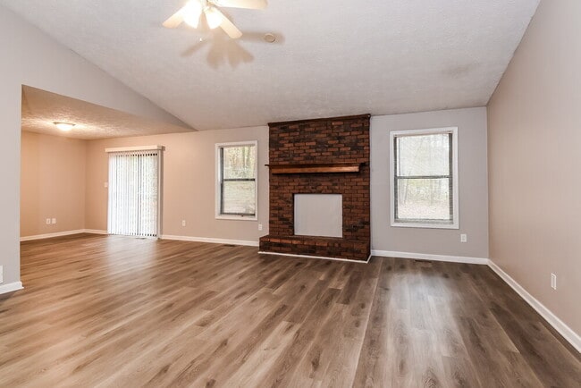 Foto del edificio - 6160 Mt Pisgah Ct