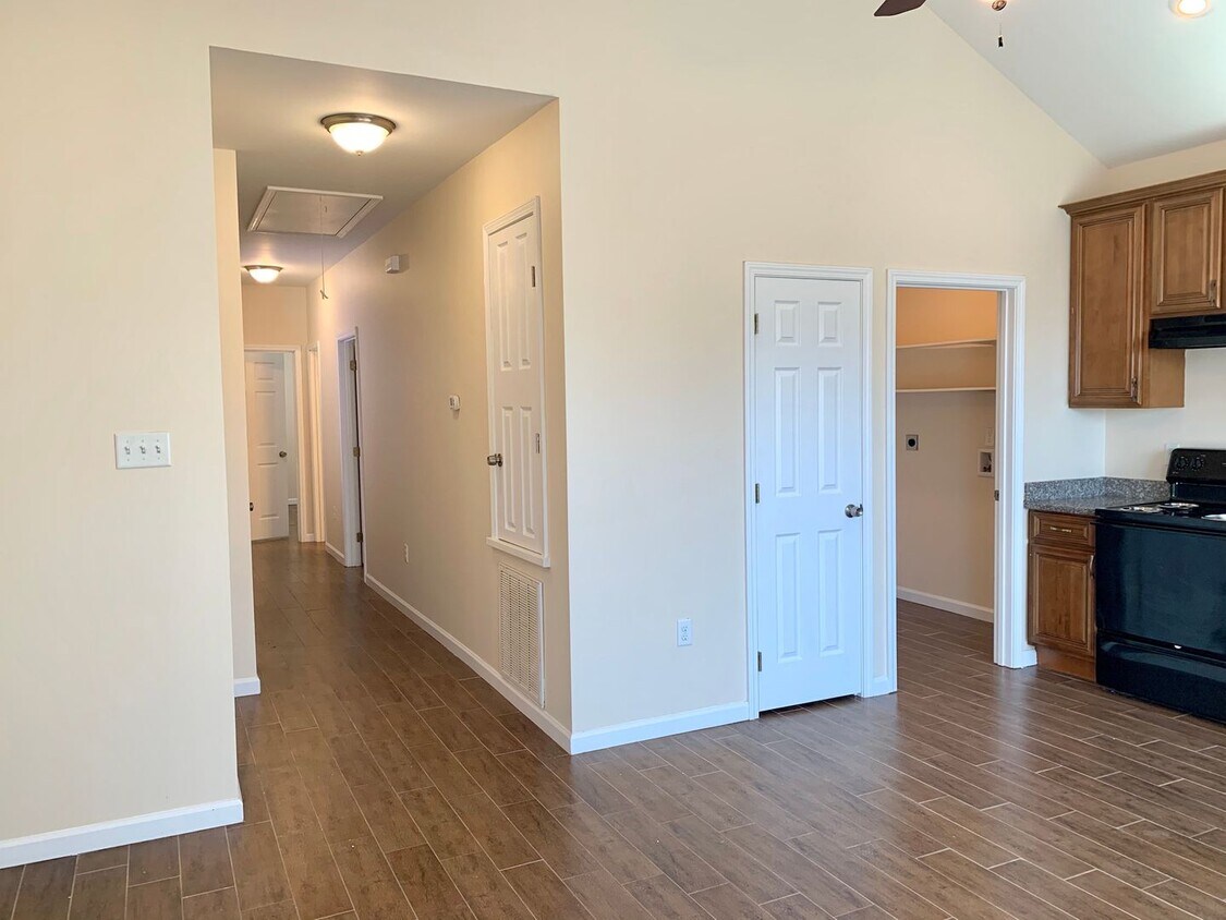 Foto principal - 614 S Rocheblave St