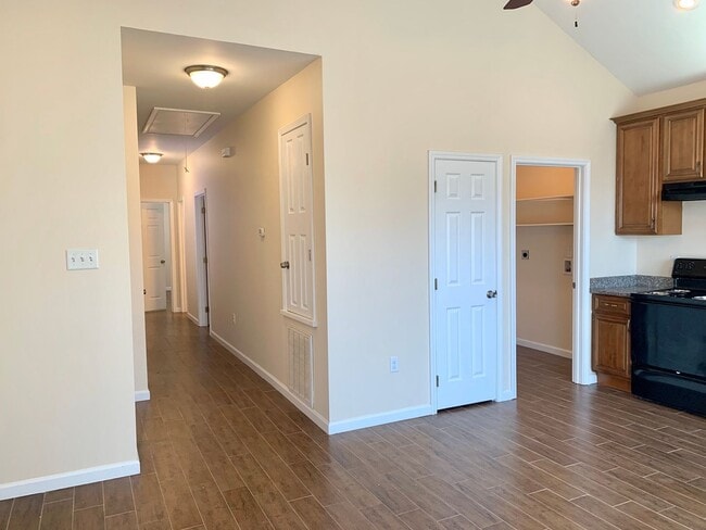 Photo - 614 S Rocheblave St Apartment