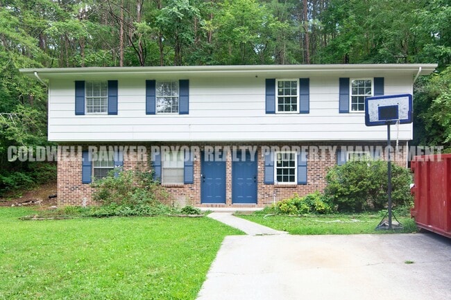 Foto del edificio - 5824 Moody Sawyer Rd