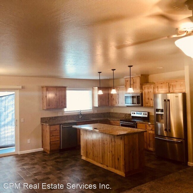 Foto del edificio - 2 br, 2 bath House - 1188 NE Beacon