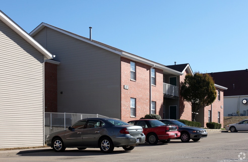 Somerset Place Apts.