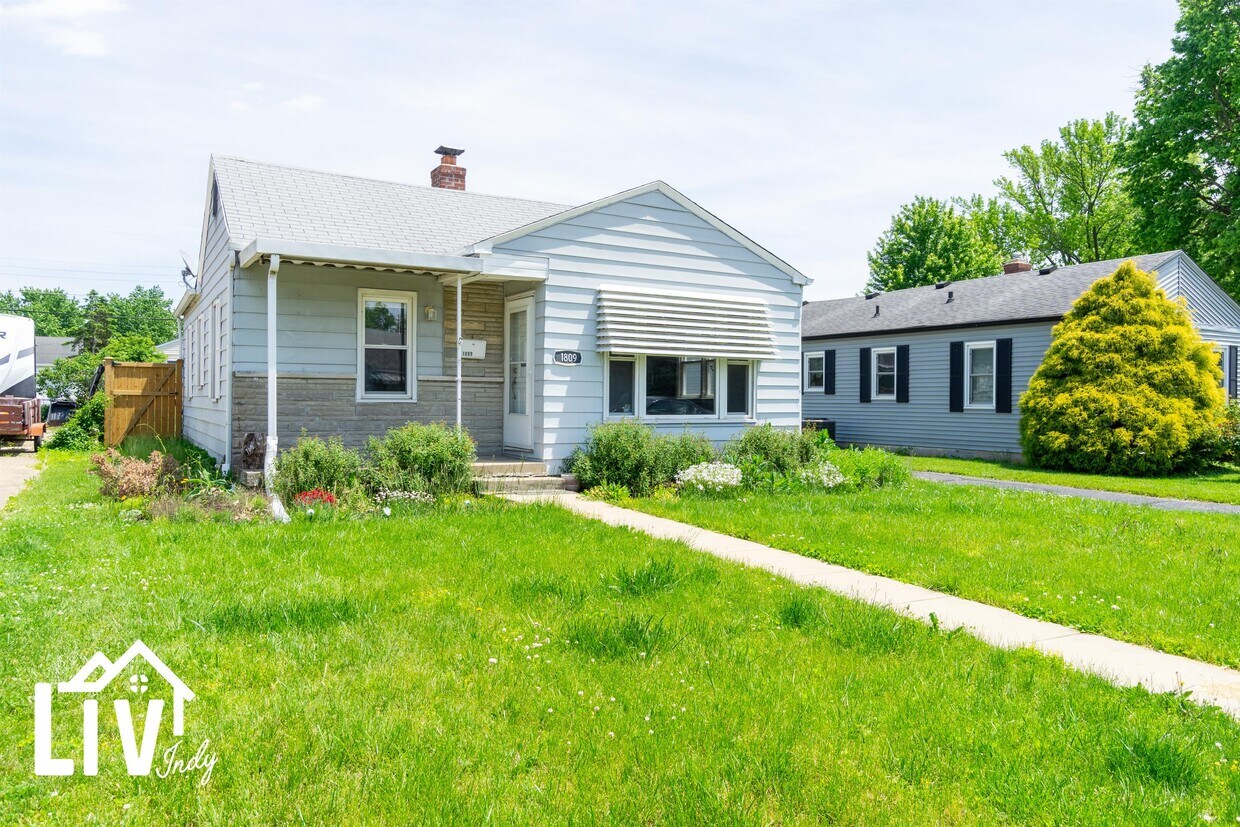 1809 Eisenhower Dr, Speedway, IN 46224 House Rental in Speedway, IN