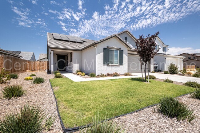 Building Photo - 4 Bedroom/3 Bath Home with Solar in Commun...