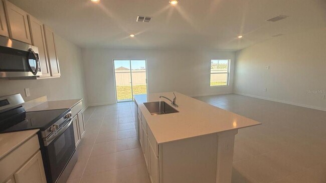 Building Photo - 4742 Katrina Dr