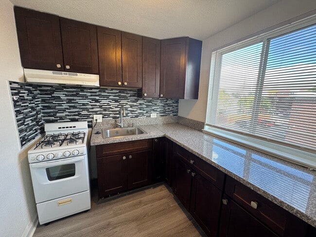 Foto del edificio - At the River