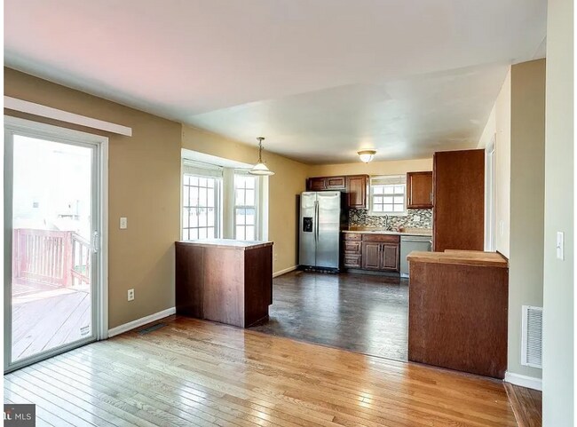 Foto del edificio - 8157 Telegraph Rd