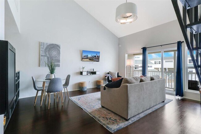 Foto del edificio - 1818 S Lakeshore Blvd