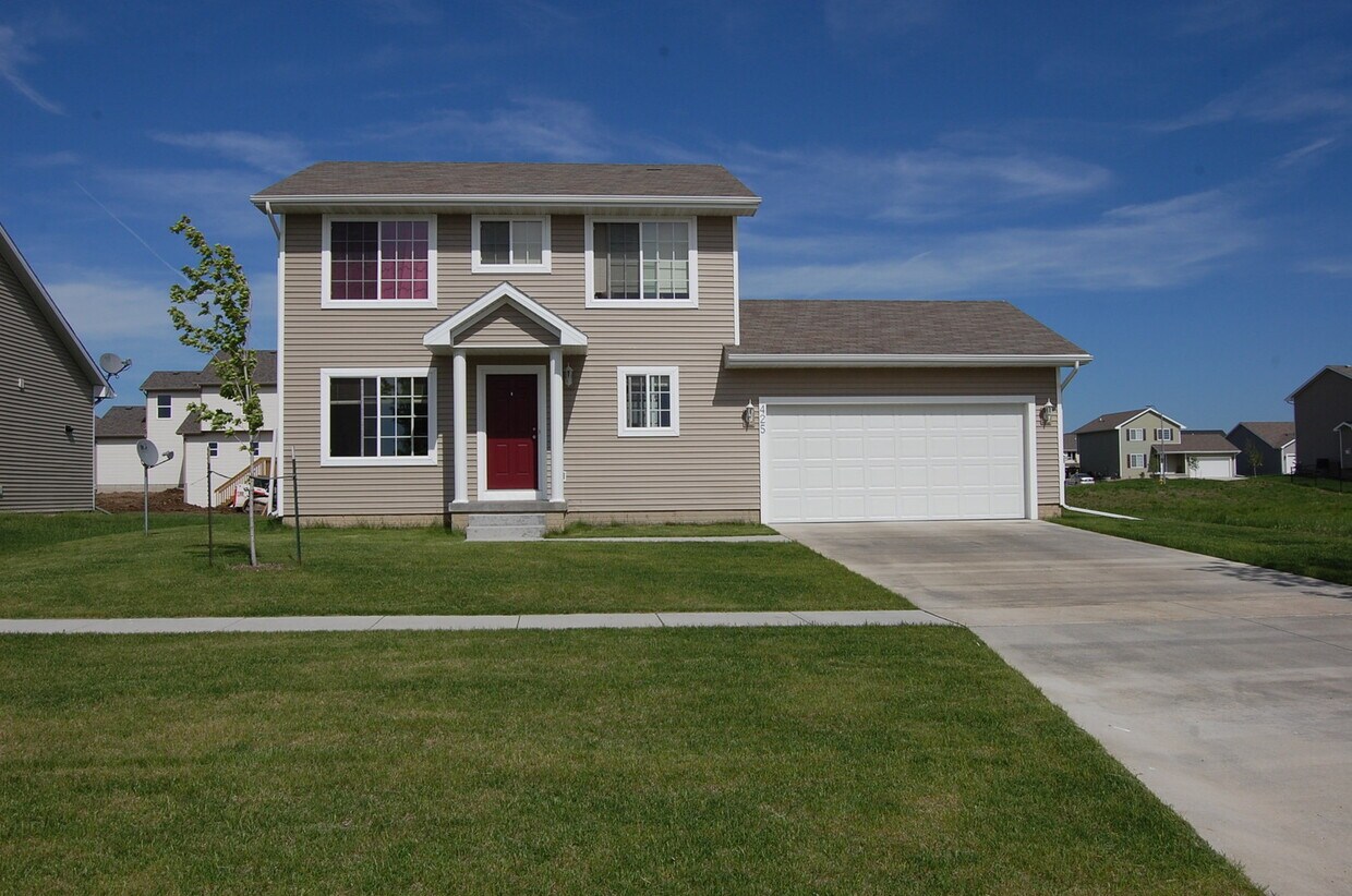 425 SE Waco Pl, Waukee, IA 50263 House Rental in Waukee, IA