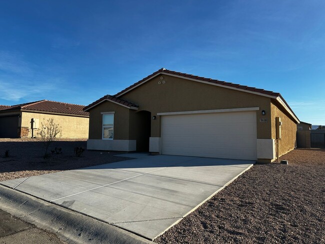 Foto del edificio - New Home in Fort Mohave