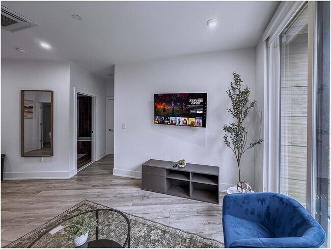 Foto del edificio - 1214 N American St