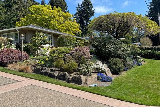 Photo - 10632 NE 47th Pl House