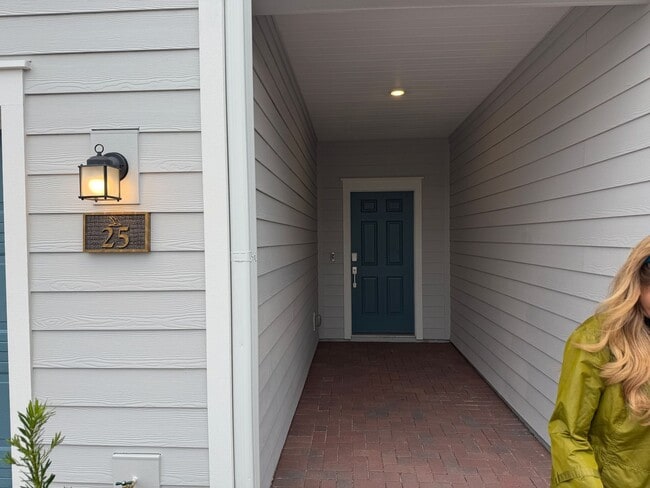 Building Photo - Brand-New Town Home in Shearwater with Resort-Style Amenities