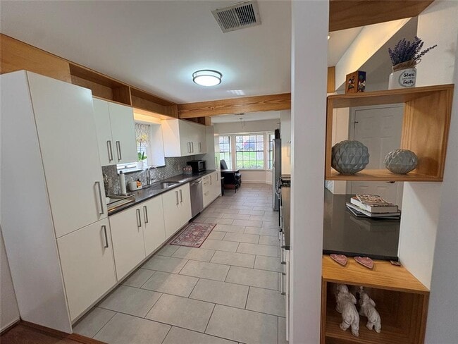 Building Photo - 11907 Cherie Dr