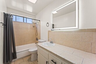 Interior Photo - 6545 S Victoria Ave