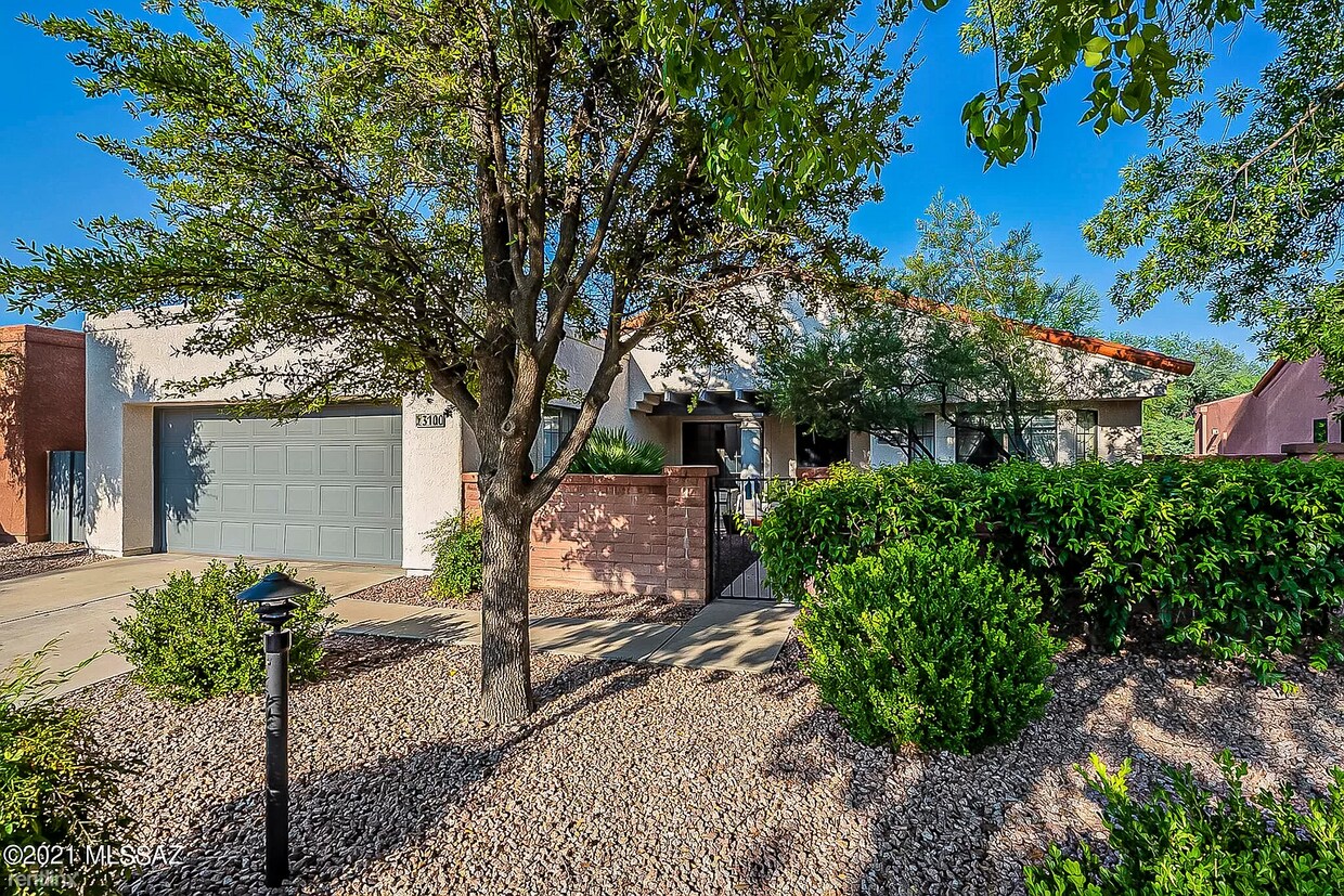Primary Photo - 3 br, 2 bath House - 3100 N Willow Creek Dr