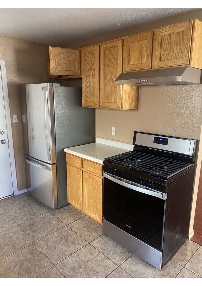 Foto del edificio - 3343 J F Scott Dr