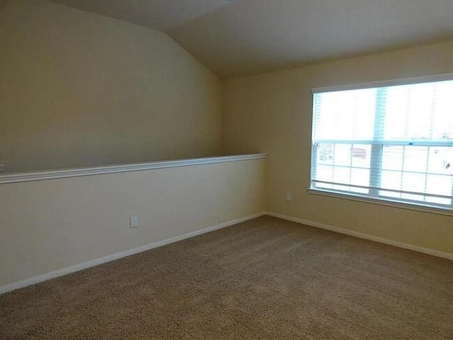 Building Photo - 926 Owl Landing Dr