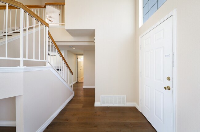 Foto del edificio - 10205 Single Oak Dr