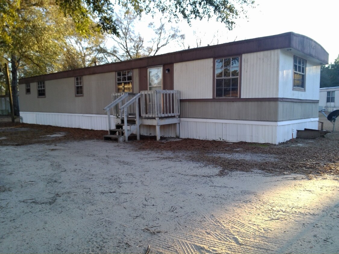 Primary Photo - 3 BR/2 BA NEWLY RENOVATED HOME!
