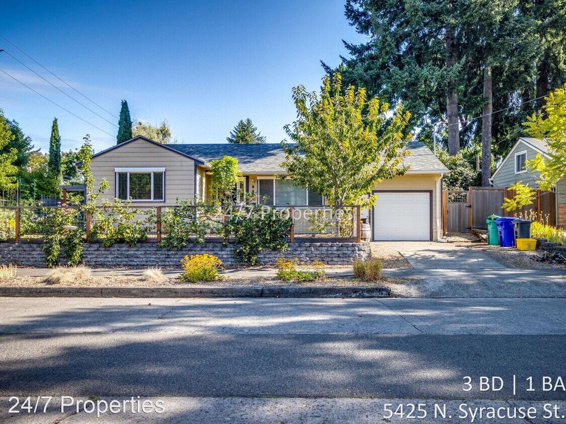 Foto principal - 3 br, 1 bath House - 5425 N. Syracuse St.