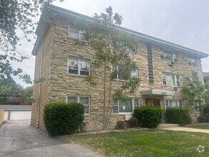 Building Photo - 3438 S Oak Park Ave