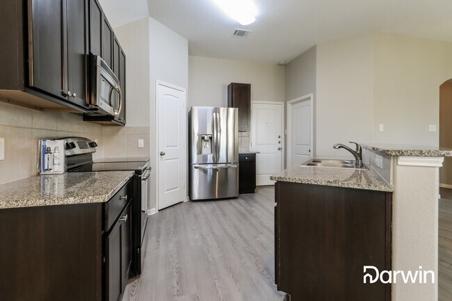 Building Photo - 2305 Shady Tree Lane, Conroe, TX 77301