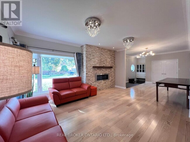 Photo du bâtiment - 30 Meadowacres Dr