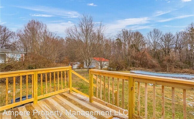 Foto del edificio - 2 br, 1 bath House - 2405 Darrow Rd