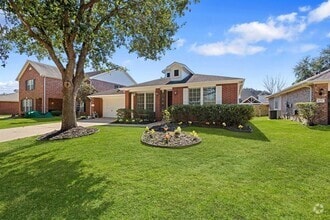 Building Photo - 16727 Sonoma Del Norte Dr