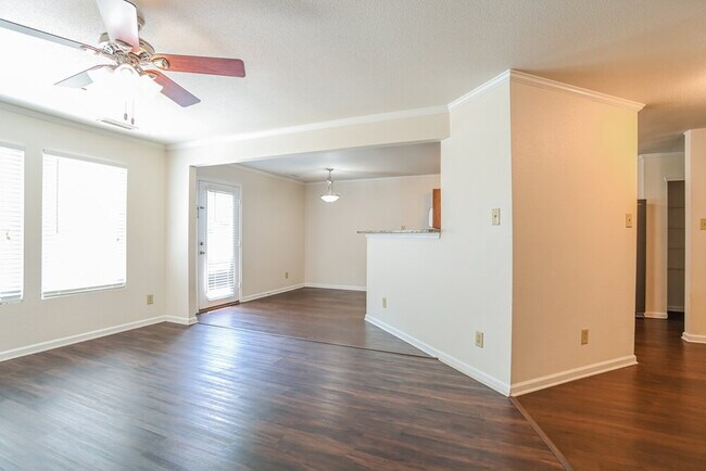 Foto del edificio - 4532 Stone Mountain Dr