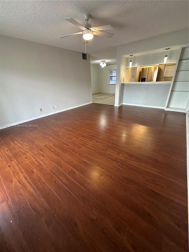 Foto del edificio - 4100 N 58th Ave