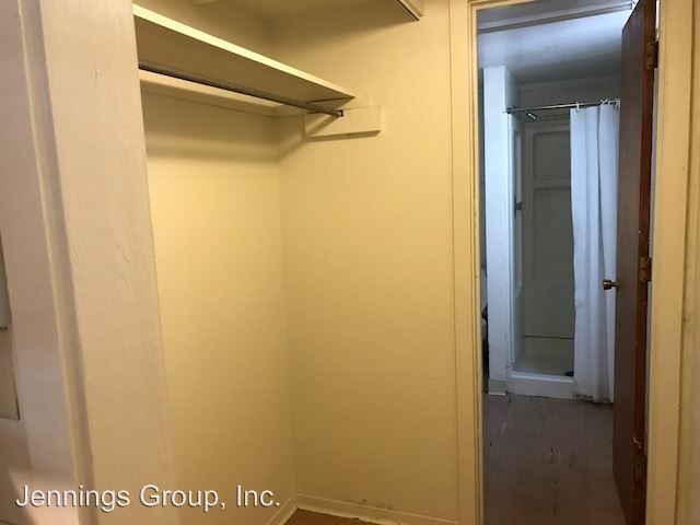 Building Photo - 1326 Charnelton St