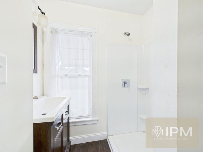 Foto del edificio - Beautiful 5 Bed, 2 Bath Home in Manheim!!